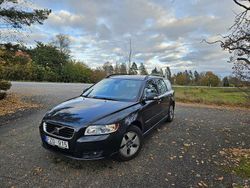 Grå Begagnad 2010 Volvo V50 Kombi | 63 000 kr (Marknadspris)