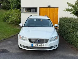 Vit Begagnad 2016 Volvo V70 Momentum Kombi | 140 000 kr (Bra pris)