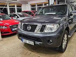 Mörkgrå Begagnad 2011 Nissan Pathfinder SUV | 129 900 kr