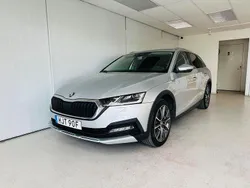 Silver Begagnad 2022 Skoda Octavia Scout Kombi | 269 900 kr (Dyr)