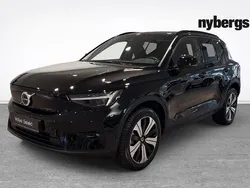 Svart Begagnad 2023 Volvo XC40 Plus SUV | 339 000 kr