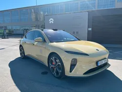Gul Begagnad 2023 Nio ET5 Sedan | 379 000 kr
