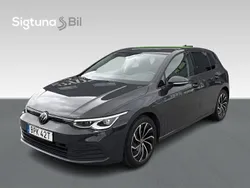 Grå Begagnad 2021 VW Golf VIII Halvkombi | 269 900 kr (Marknadspris)