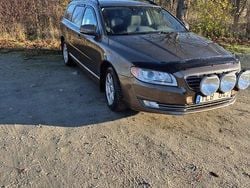 Brun Begagnad 2014 Volvo V70 Kombi | 115 000 kr (Marknadspris)