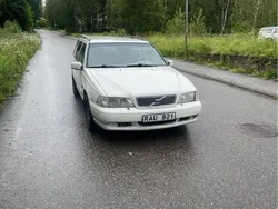 Vit Begagnad 2000 Volvo V70 Kombi | 7 500 kr (Superpris)