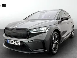 Grå Begagnad 2023 Skoda Enyaq iV SportLine SUV | 469 900 kr (Marknadspris)