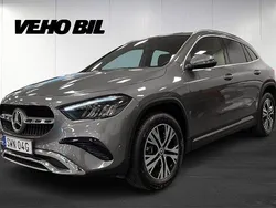 Mörkgrå Begagnad 2024 Mercedes GLA250 Progressive SUV | 429 000 kr (Marknadspris)