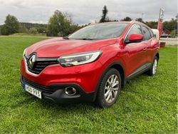 Röd Begagnad 2015 Renault Kadjar LIMITED SUV | 69 900 kr (Bra pris)