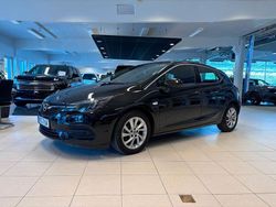 Svart Begagnad 2021 Opel Astra Elegance Halvkombi | 199 000 kr (Marknadspris)