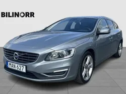 Silver Begagnad 2015 Volvo V60 Kombi | 174 900 kr