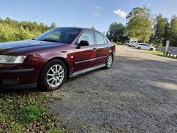 Röd Begagnad 2004 Saab 9-3 Linear Sedan | 4 000 kr (Lite dyr)