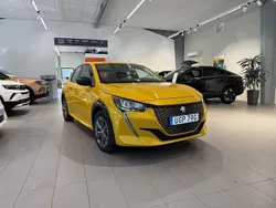Gul Begagnad 2022 Peugeot e-208 Active Halvkombi | 179 900 kr (Marknadspris)