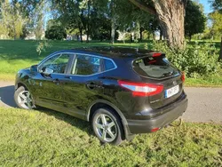 Svart Begagnad 2017 Nissan Qashqai SUV | 159 000 kr (Marknadspris)