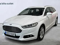 Vit Begagnad 2017 Ford Mondeo Titanium Kombi | 149 000 kr (Marknadspris)