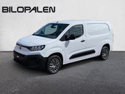 Vit (icy white) Ny 2025 Citroën Berlingo Business Class Minibuss | 362 875 kr (Marknadspris)