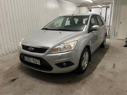 Grå Begagnad 2011 Ford Focus Platinum Kombi | 34 500 kr (Bra pris)