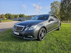 Mörkgrå (grå) Begagnad 2009 Mercedes E350 AMG Sedan | 119 500 kr (Bra pris)