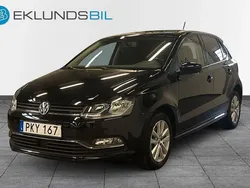Svart Begagnad 2017 VW Polo Halvkombi | 134 900 kr (Marknadspris)