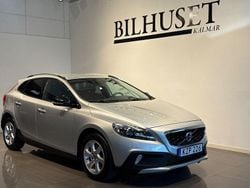 Silver Begagnad 2015 Volvo V40 CC Momentum Kombi | 179 900 kr (Lite dyr)