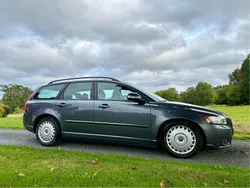 Grå Begagnad 2011 Volvo V50 Momentum Kombi | 59 000 kr (Bra pris)