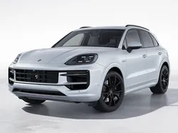 Silver Ny 2025 Porsche Cayenne SUV | 1 559 400 kr (Marknadspris)