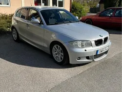 Grå Begagnad 2006 BMW 120 Advantage Halvkombi | 42 000 kr (Marknadspris)