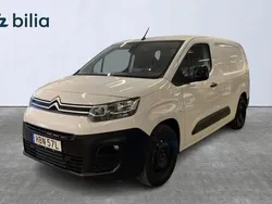 Vit Begagnad 2022 Citroën e-Berlingo Business Class Minibuss | 409 900 kr