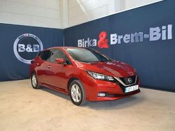 Röd Begagnad 2021 Nissan Leaf N-Connecta Halvkombi | 219 000 kr (Marknadspris)
