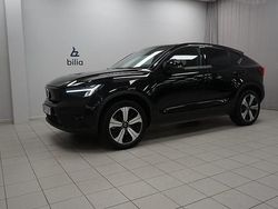 Svart Begagnad 2022 Volvo C40 Plus SUV | 344 900 kr (Marknadspris)