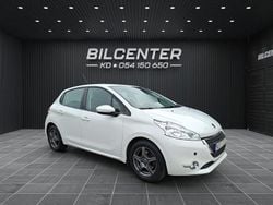 Vit Begagnad 2012 Peugeot 208 Halvkombi | 79 900 kr (Marknadspris)