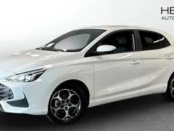 Vit Ny 2024 MG MG3 Luxury Halvkombi | 269 990 kr (Marknadspris)