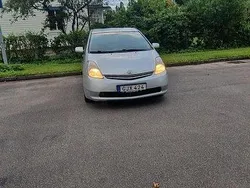 Silver Begagnad 2008 Toyota Prius Halvkombi | 55 000 kr (Marknadspris)