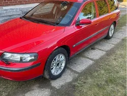 Röd Begagnad 2004 Volvo V70 Kombi | 25 000 kr (Lite dyr)