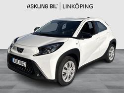 Vit Begagnad 2022 Toyota Aygo X Play SUV | 149 000 kr (Bra pris)