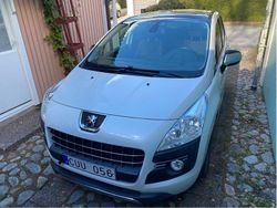 Vit Begagnad 2010 Peugeot 3008 Kombi | 65 000 kr (Marknadspris)