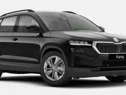 Svart Ny 2025 Skoda Karoq Selection SUV | 360 900 kr (Marknadspris)