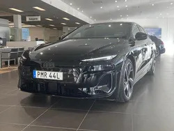 Svart Begagnad 2025 Audi A6 e-tron S-Line Kombi | 899 000 kr