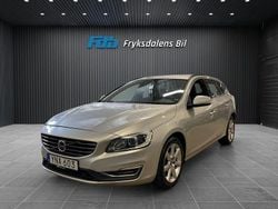 Silver Begagnad 2018 Volvo V60 Momentum Kombi | 159 000 kr (Bra pris)