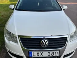 Vit Begagnad 2010 VW Passat Sportline Kombi | 23 000 kr (Marknadspris)