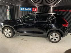 Svart Begagnad 2021 Volvo XC40 Momentum SUV | 229 900 kr (Superpris)