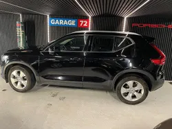 Svart Begagnad 2021 Volvo XC40 Momentum SUV | 229 900 kr (Superpris)