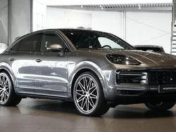 Grå Ny 2025 Porsche Cayenne SUV | 1 309 800 kr
