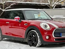 Röd Begagnad 2014 Mini Cooper Chili Halvkombi | 169 000 kr
