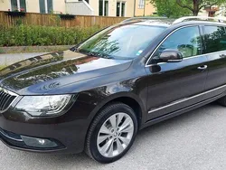 Brun Begagnad 2015 Skoda Superb Elegance Kombi | 179 000 kr (Bra pris)