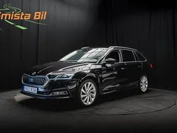 Svart Begagnad 2021 Skoda Octavia Style Kombi | 279 800 kr (Marknadspris)