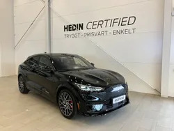 Svart Begagnad 2023 Ford Mustang Mach-E Sport SUV | 669 900 kr
