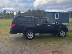 Svart Begagnad 2015 Mitsubishi L200 Pickup | 145 000 kr (Marknadspris)