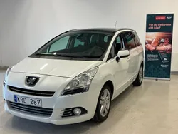 Vit Begagnad 2010 Peugeot 5008 Minibuss | 69 800 kr (Lite dyr)