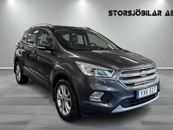 Grå Begagnad 2017 Ford Kuga Titanium SUV | 169 000 kr (Dyr)