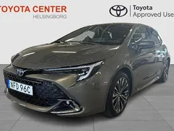 Grön Begagnad 2024 Toyota Corolla Hybrid Style Halvkombi | 329 900 kr (Lite dyr)